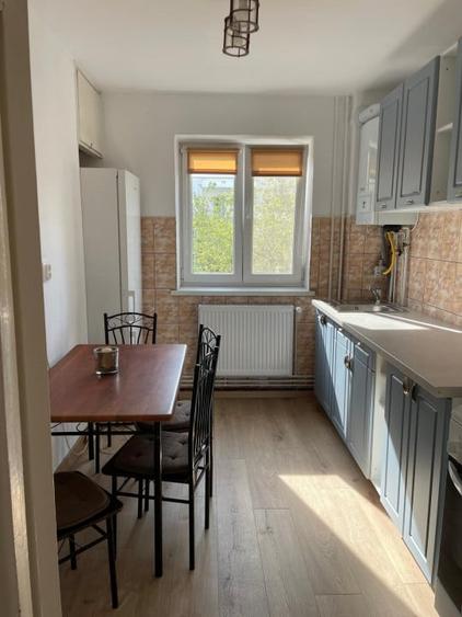 Apartament cu 2 camere semidecomandat, mobilat în Mănăștur