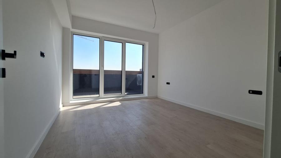 Apartament cu 2 camere decomandat în Titan
