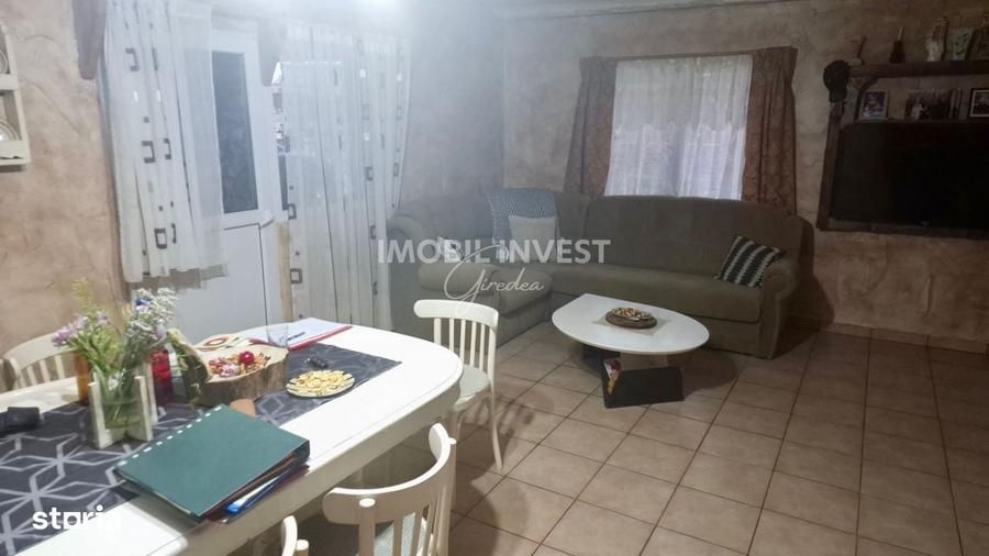 Casă cu 4 camere cu Teren 1500 Mp în Rădești