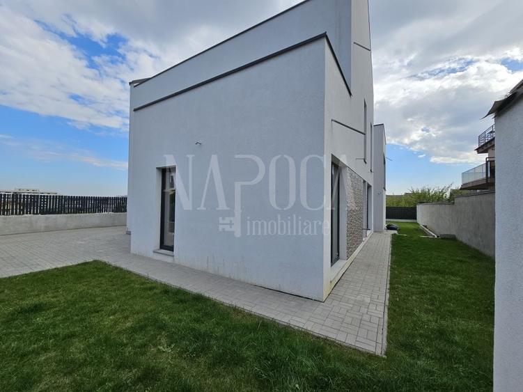 Duplex cu 6 camere cu Canalizare în Europa