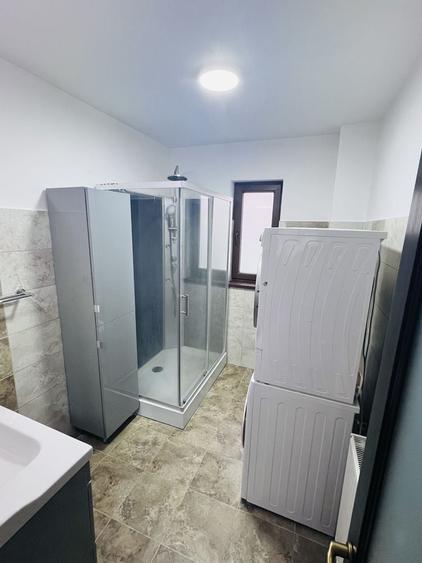 Casă cu 4 camere în Dobreni