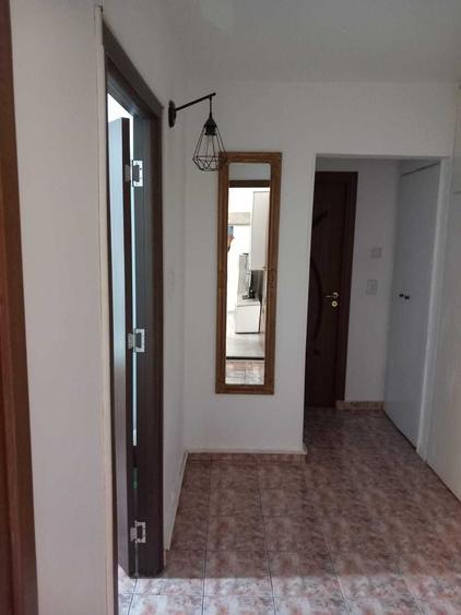 Apartament cu 2 camere decomandat în Casa de Cultură