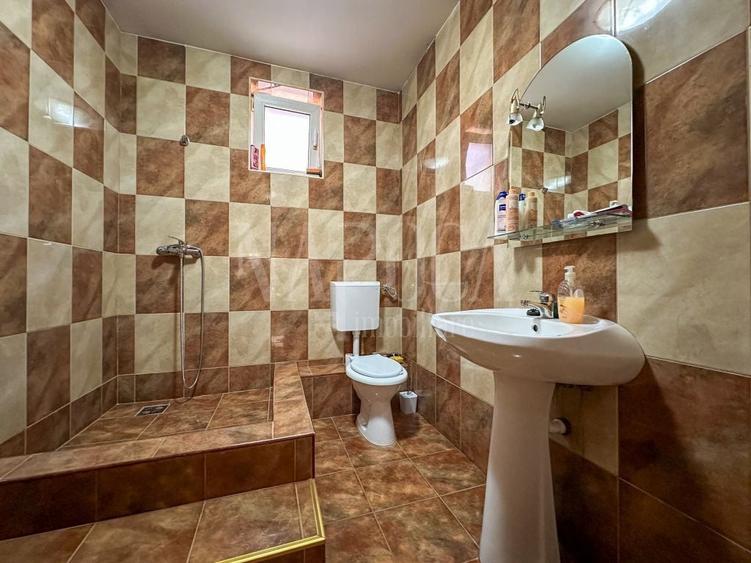 Casă individuală cu 6 camere cu Canalizare în Bună Ziua