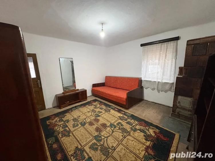 Casă cu 3 camere în Central