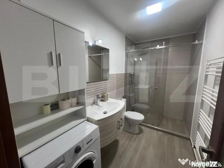 Apartament cu 3 camere semidecomandat în Florești