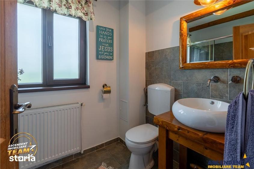 Casă cu 5 camere cu Teren 1600 Mp în Sita Buzăului