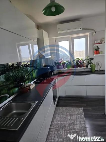 Apartament cu 2 camere decomandat în Calea București