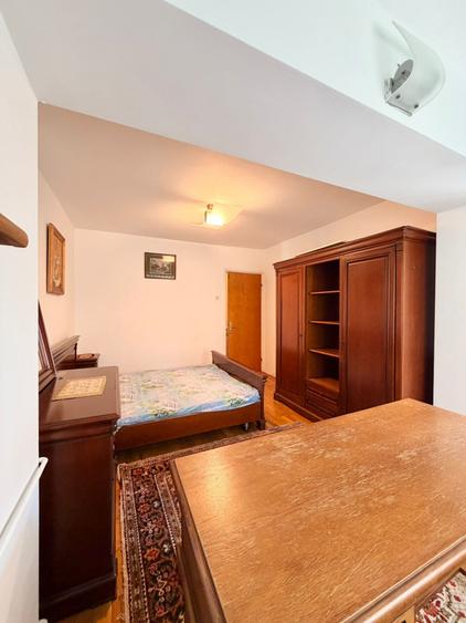 Apartament cu 3 camere decomandat, mobilat în Costin Georgian