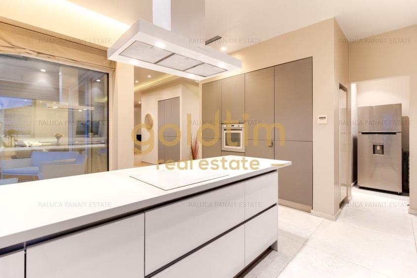 Apartament cu 5 camere semidecomandat, mobilat în Pipera