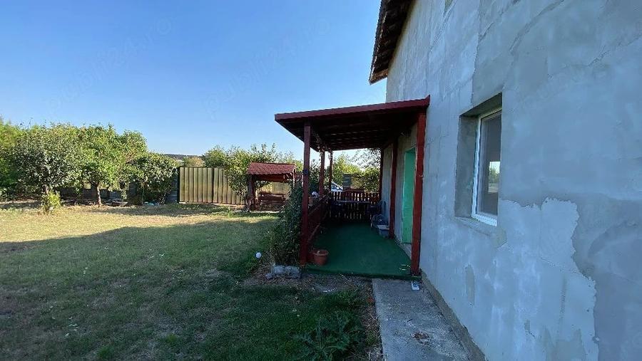 Casă cu Teren 500 Mp în Vladimirescu