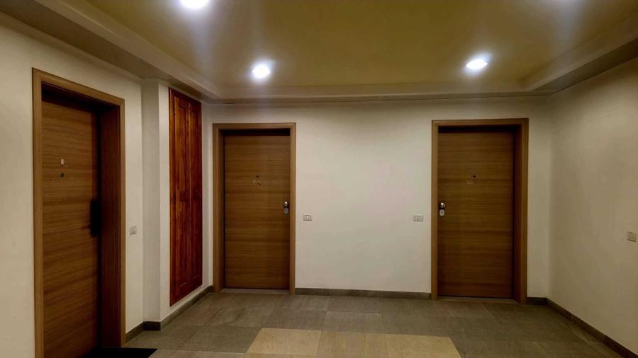 Garsonieră decomandată în Clăbucet