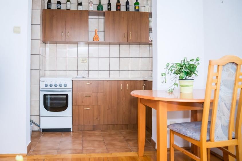 Apartament cu 2 camere semidecomandat în Floreasca