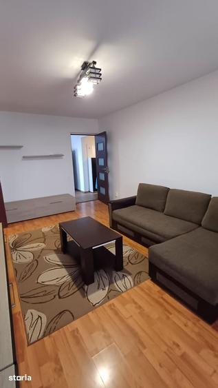 Apartament cu 2 camere semidecomandat în Craiovița Nouă
