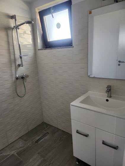 Loft spatios, etaj 12, cu acces exclusiv la toata terasa blocului, gazon natural - 2