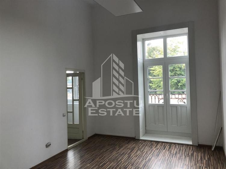 Birou, de 104 mp, în Ultracentral
