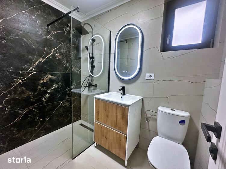 Casă cu 5 camere cu Teren 500 Mp în Mărăcineni