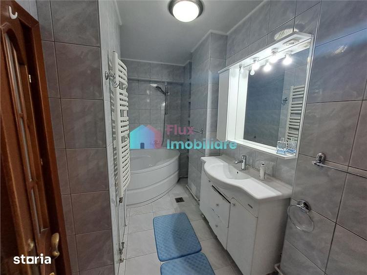 Apartament cu 4 camere decomandat în George Enescu