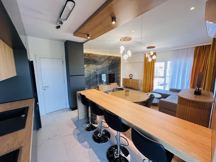 Apartament cu 3 camere decomandat, mobilat în Colentina