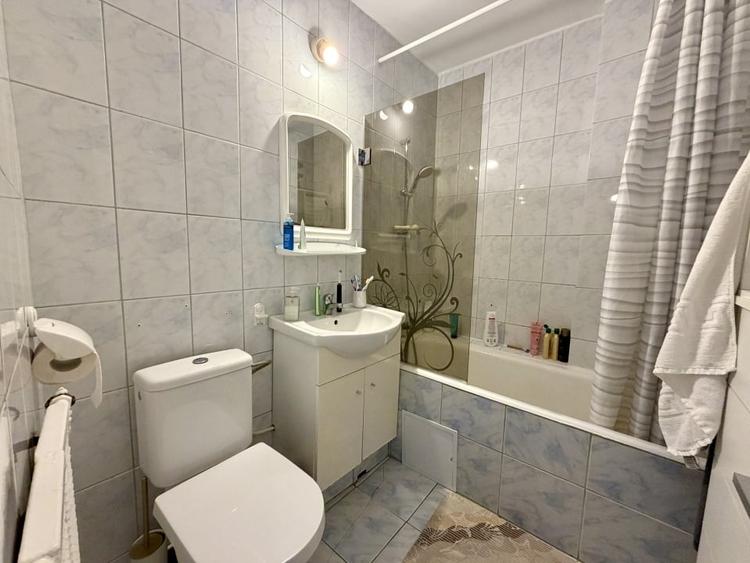 Apartament cu 4 camere decomandat, mobilat în Sebeș