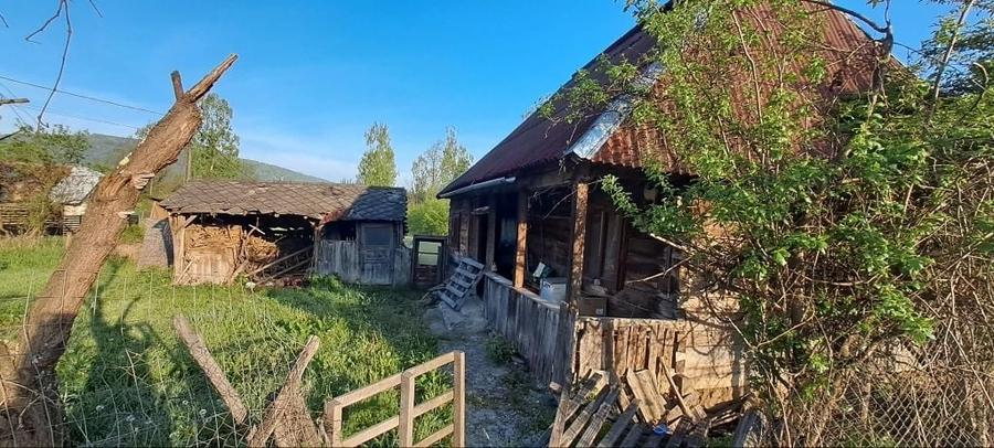 Casă cu 2 camere în Strâmtura