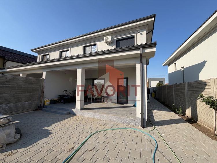 Duplex cu 3 camere cu Canalizare în Dumbrăvița