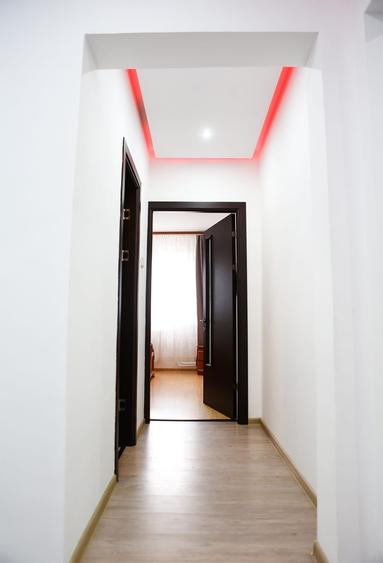 Apartament cu 3 camere decomandat în Tomis Nord