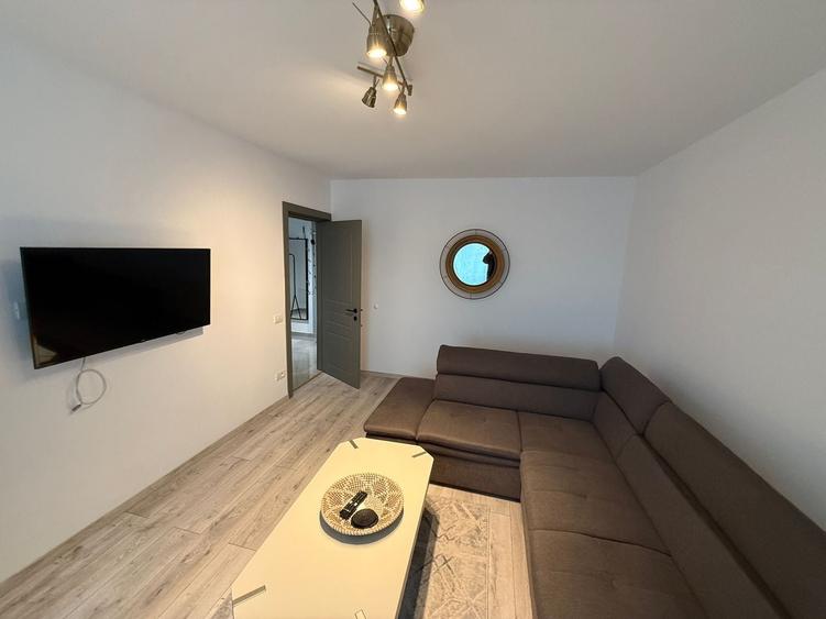 Apartament cu 2 camere decomandat, mobilat în Capitol