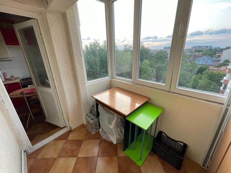 Garsonieră decomandată, mobilată în 13 Septembrie
