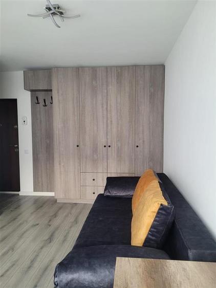 Vand garsoniera renovata recent,totul nou, etaj 1/4,mobilata,utilata, zona Camin - 2