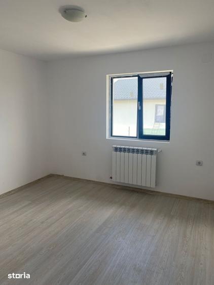 Casă cu 3 camere cu Teren 550 Mp în Central
