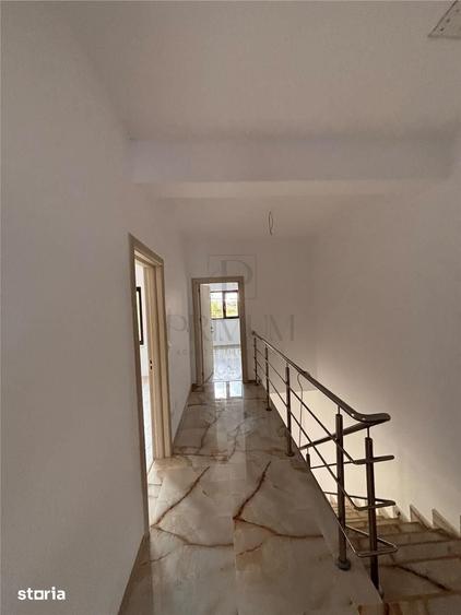 Casă cu 5 camere cu Teren 300 Mp în Central