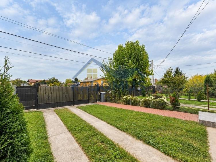 Casă individuală cu 5 camere cu Canalizare în Lipănești