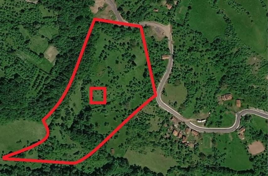 Teren 22.625 MP (2,26 HA), din care 10.616 MP intravilan - 1