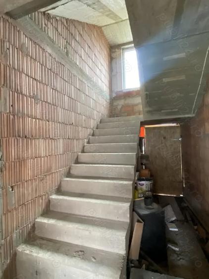 Zona Braytim, BLOC NOU, apartament 3 camere decomandat, etaj 1, 70 mp utili, pre? 2100 euro mp - 13