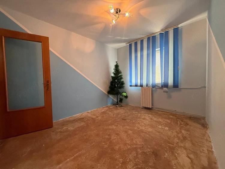 Apartament cu 3 camere decomandat în Dallas