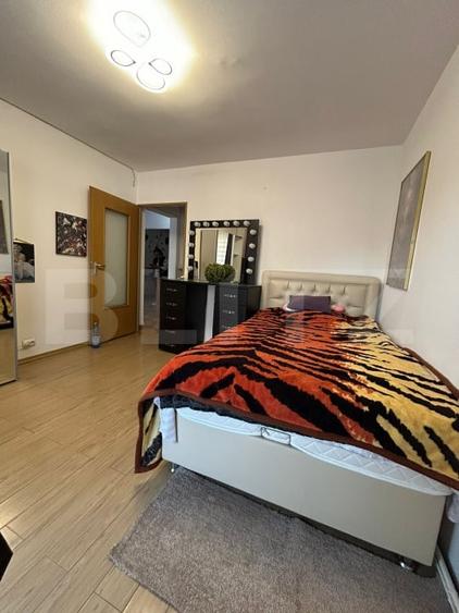Apartament cu 4 camere decomandat, mobilat în Central