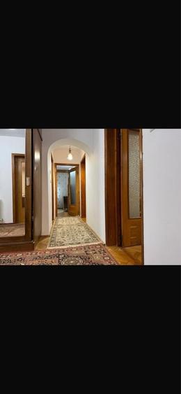 Apartament cu 3 camere decomandat în Bistrița Lac