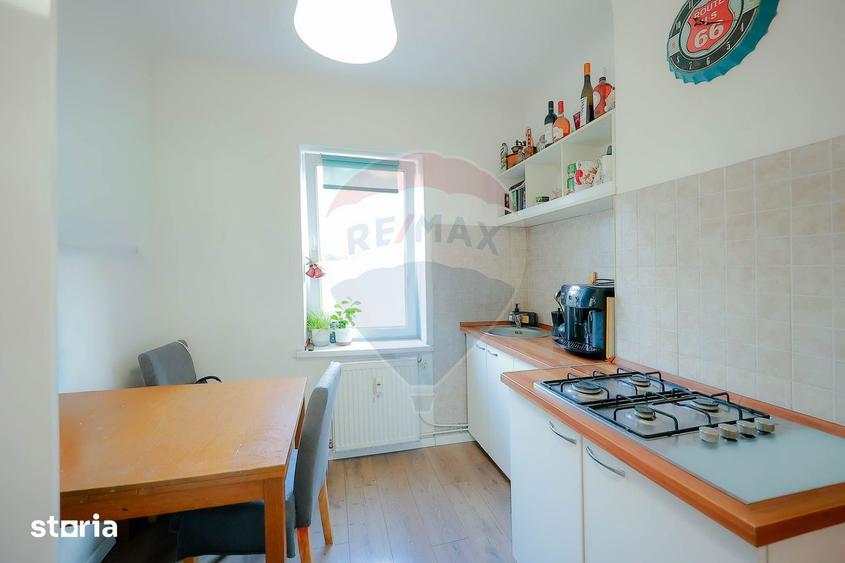 Apartament cu 2 camere decomandat, mobilat în Central