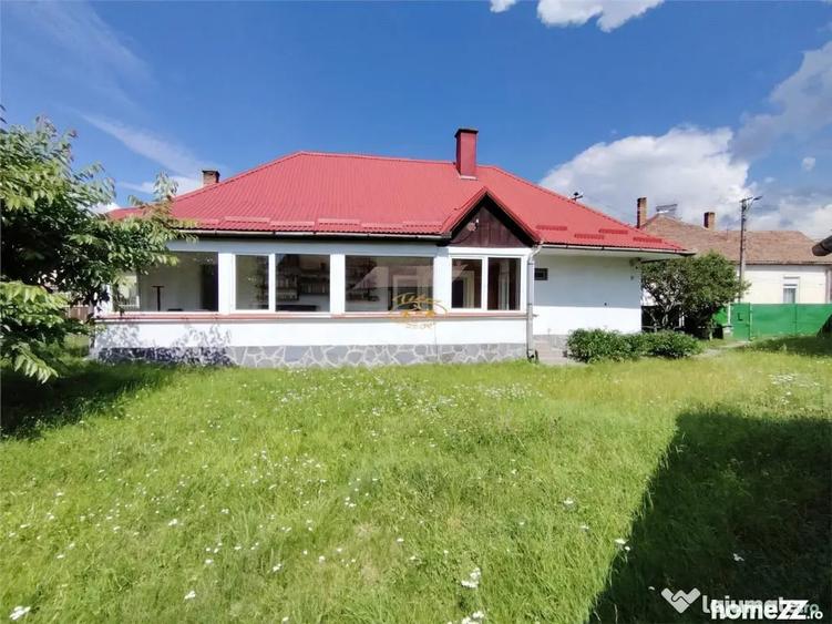 Casă cu 3 camere cu Teren 624 Mp în Central