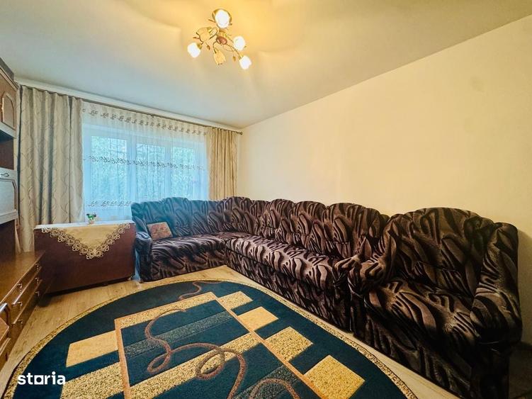Apartament cu 2 camere decomandat în Nicolina