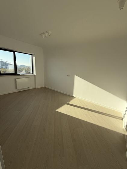 Apartament cu 3 camere decomandat în Vest