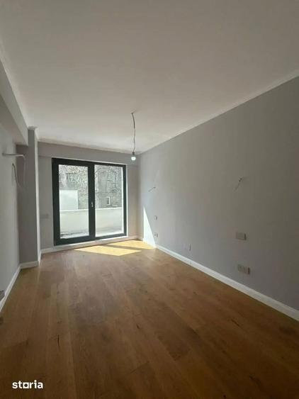 Apartament cu 4 camere în Centrul Civic