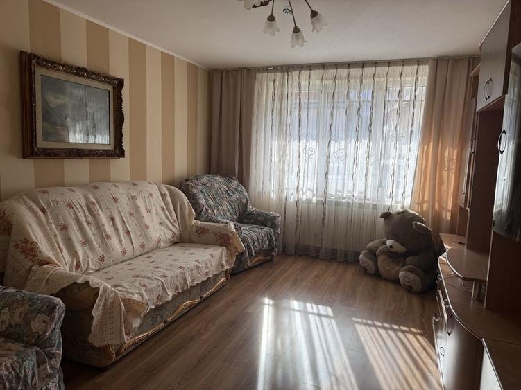 Apartament cu 2 camere decomandat în Dărmănești