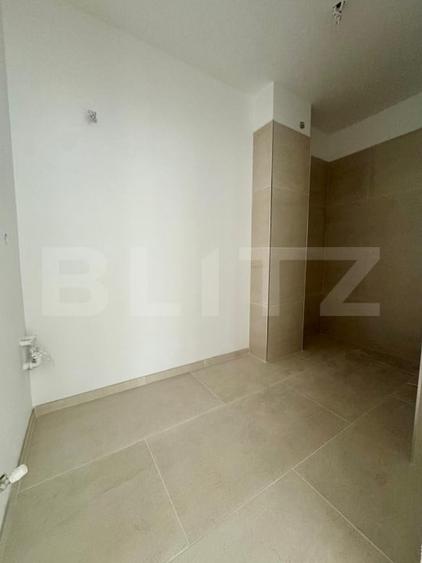Penthouse cu 3 camere decomandat, mobilat în Florești