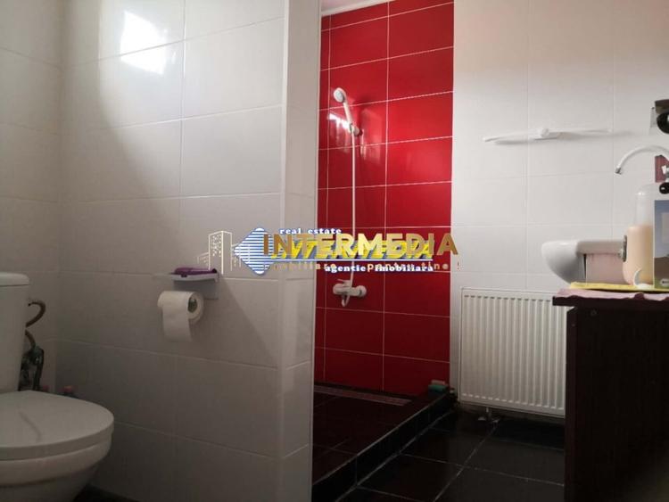 Casă individuală cu 3 camere cu Canalizare în Ciugud