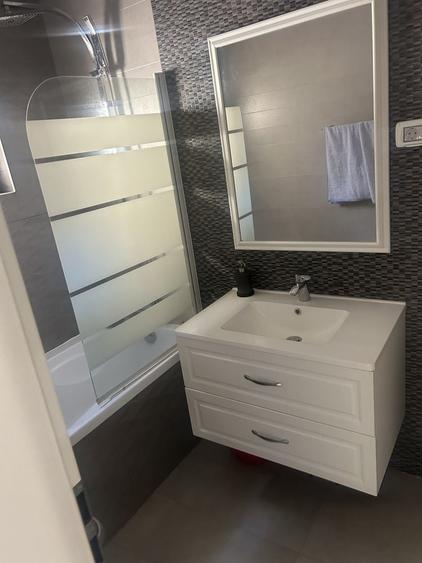 Apartament cu 3 camere decomandat în Dacia