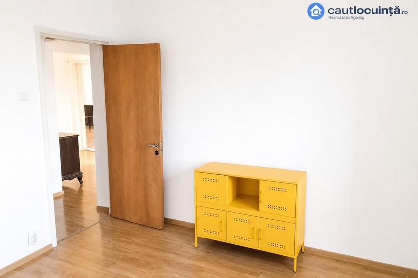 Apartament cu 3 camere în Tei
