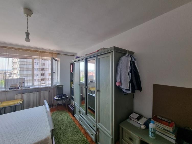 Apartament cu 2 camere decomandat în Nicolae Titulescu
