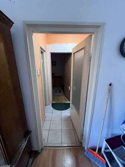 Apartament cu 2 camere semidecomandat în Zamfirescu