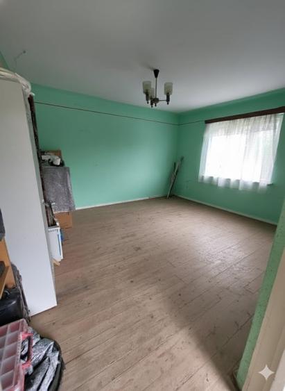 Casă individuală cu 2 camere cu Teren 740 Mp în Cetate